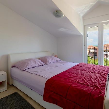 Apartments Goran By Rent Istria Umag Exterior foto