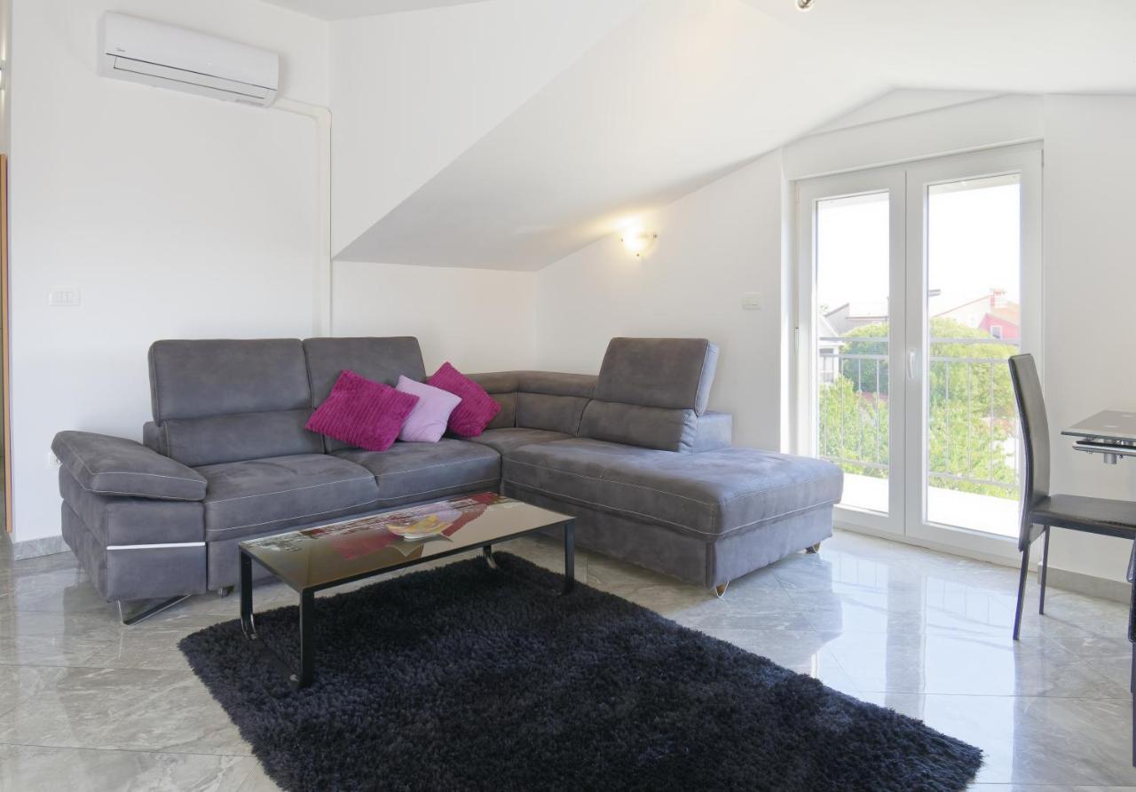 Apartments Goran By Rent Istria Umag Zimmer foto
